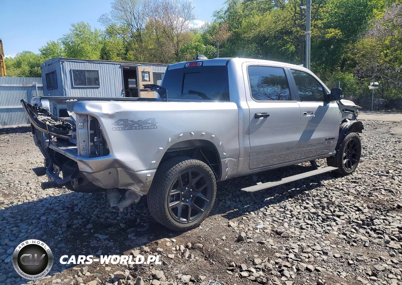 2025 Ram 1500 Laramie VIN:1C6SRFJP6SN608891 - 3