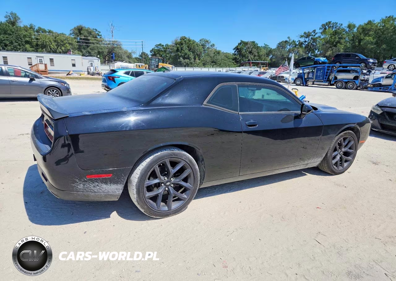 2019 Dodge Challenger Sxt VIN:2C3CDZAG4KH699850 - 3