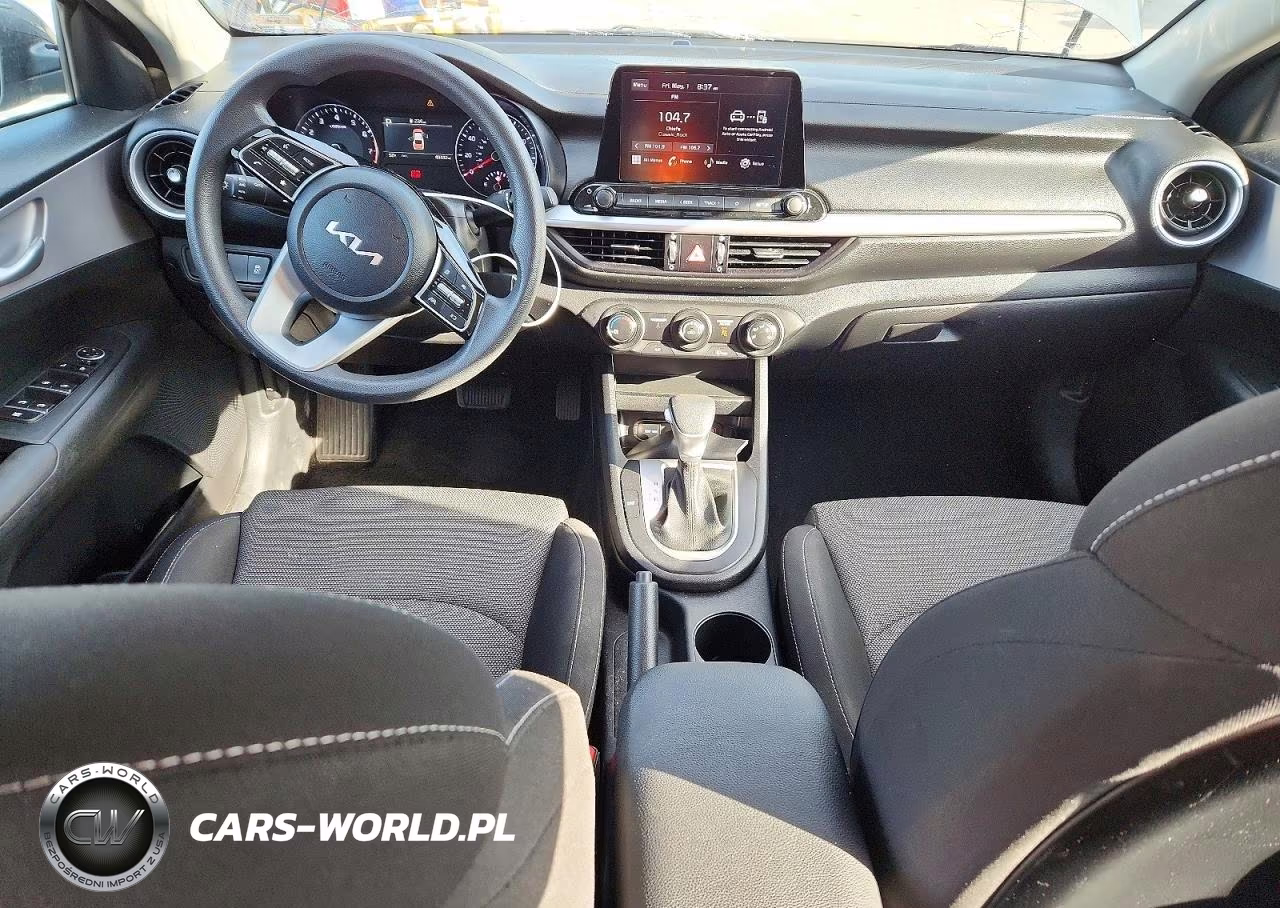 2024 Kia Forte Lxs VIN:3KPF24AD4RE762684 - 8