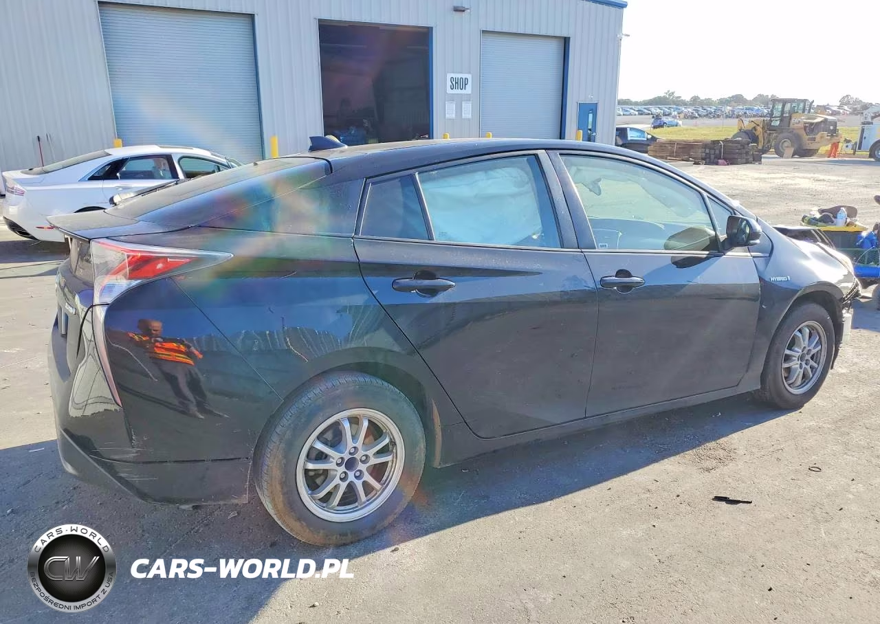 2016 Toyota Prius Two VIN:JTDKBRFUXG3009461 - 3