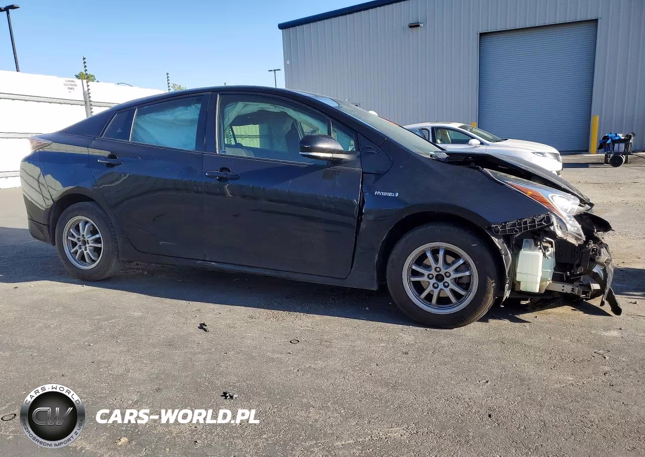2016 Toyota Prius Two VIN:JTDKBRFUXG3009461 - 4