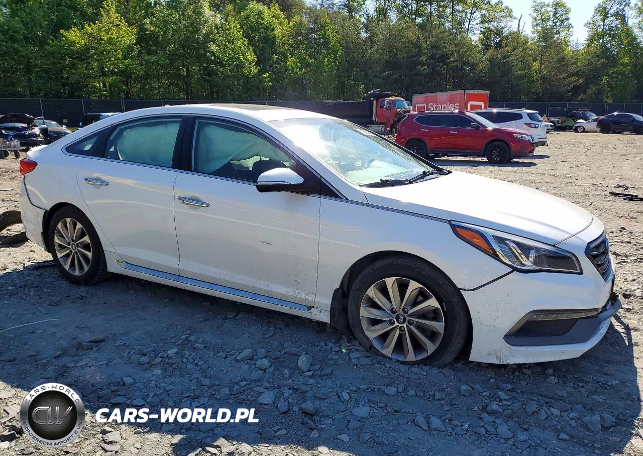 2017 Hyundai Sonata Sport VIN:5NPE34AF5HH558903 - 4