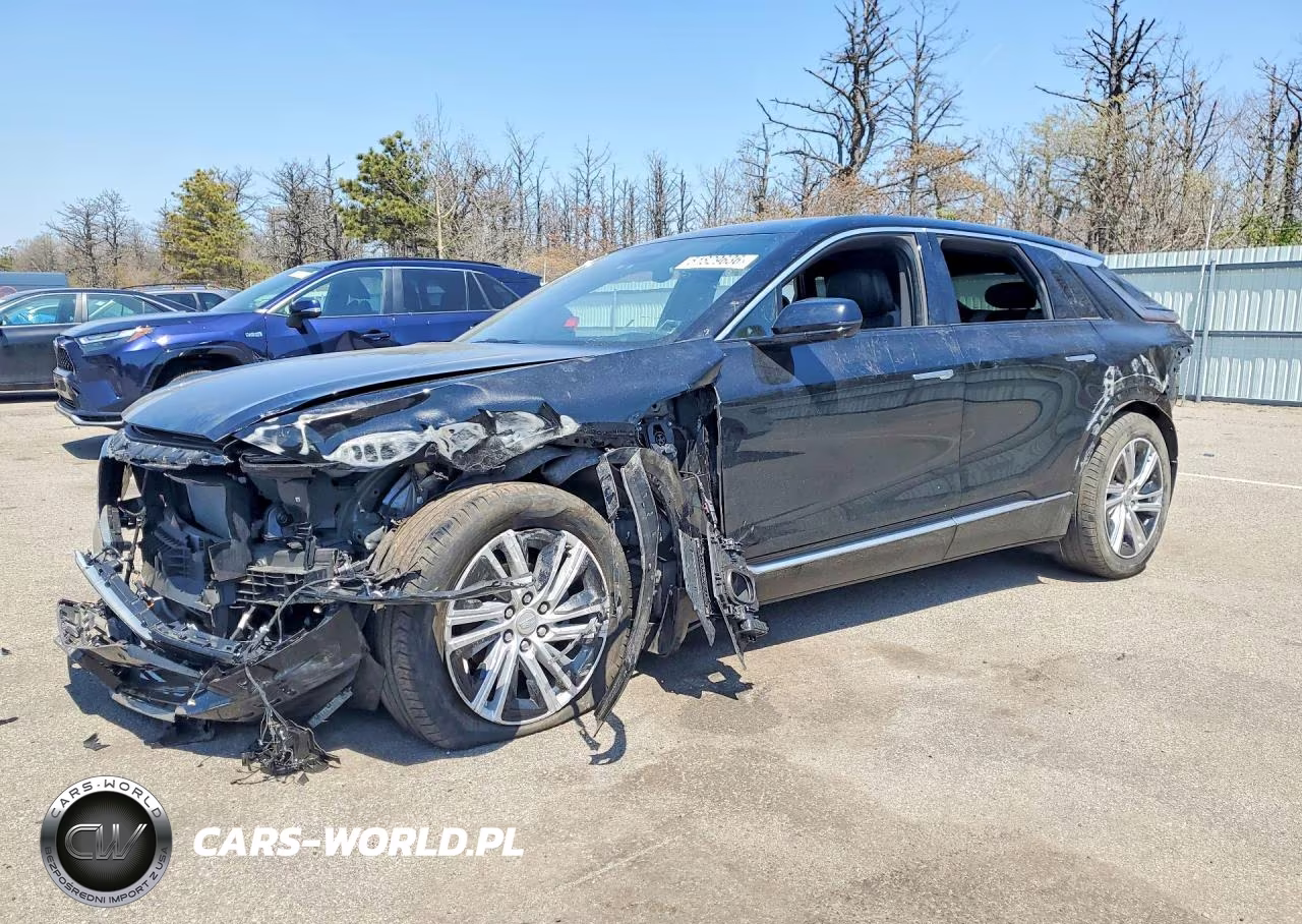 2024 Cadillac Lyriq Tech