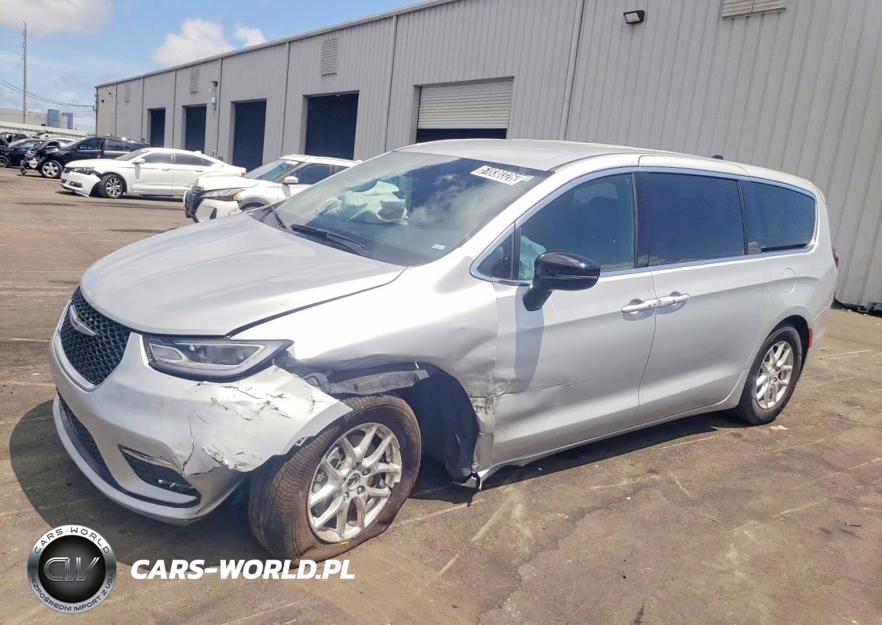 2026 Chrysler Pacifica Select
