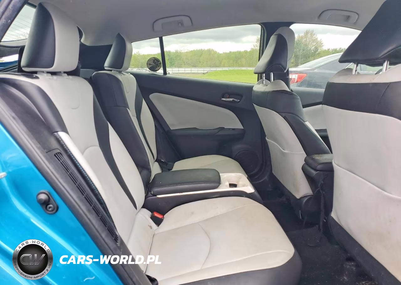 2017 Toyota Prius Prime Advanced VIN:JTDKARFP8H3044420 - 11