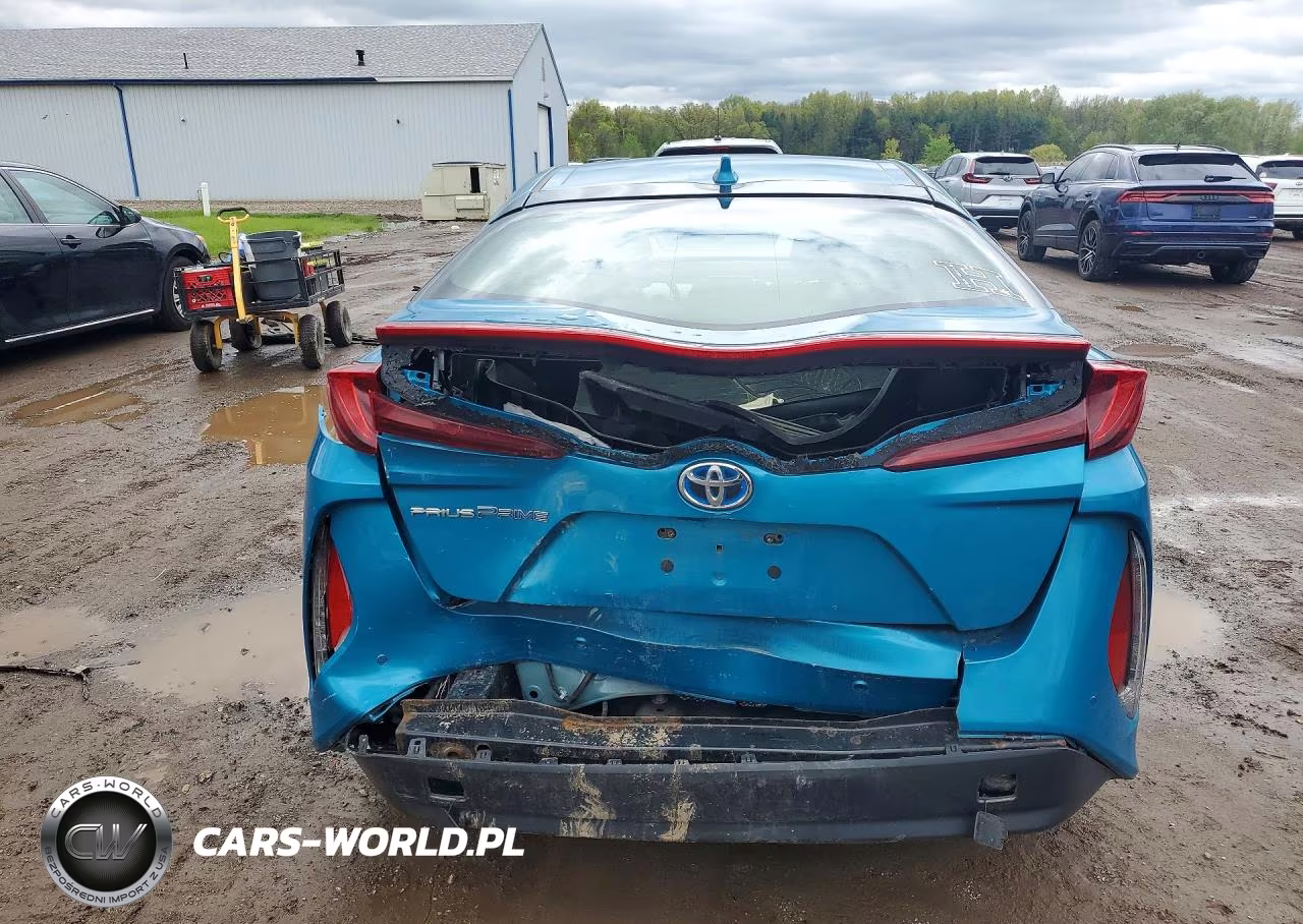 2017 Toyota Prius Prime Advanced VIN:JTDKARFP8H3044420 - 6