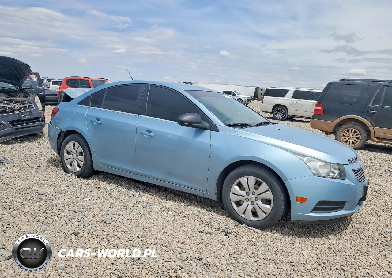 2012 Chevrolet Cruze VIN:1G1PD5SH1C7225504 - 4