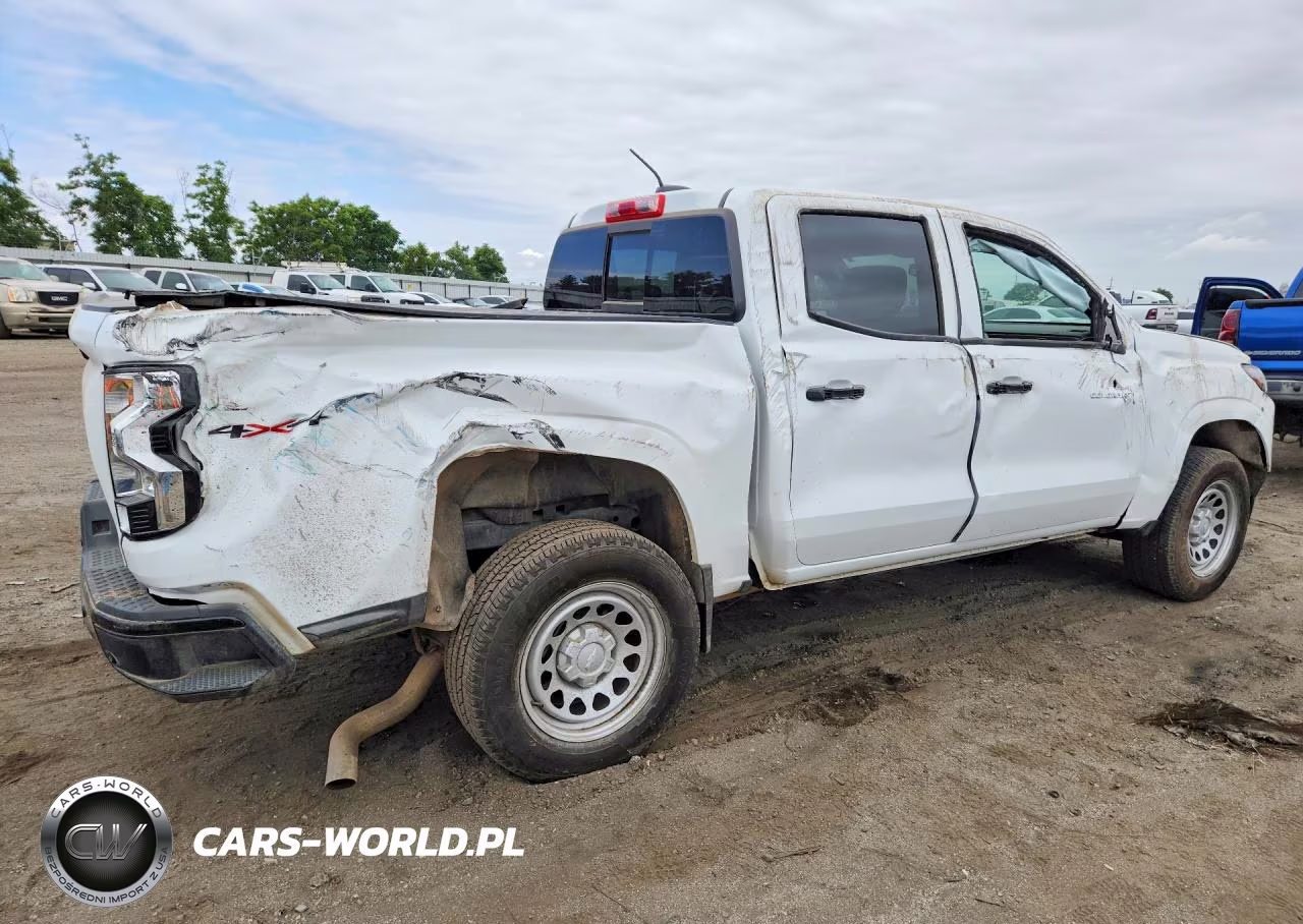 2025 Chevrolet Colorado VIN:1GCPTBEK9S1137074 - 3