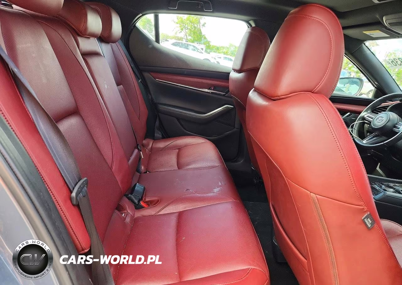 2019 Mazda 3 Premium VIN:JM1BPBNMXK1131462 - 11