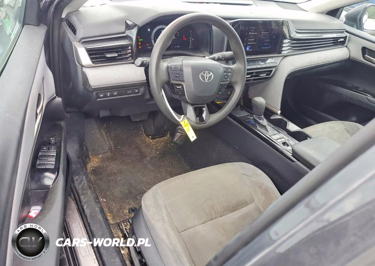 2025 Toyota Camry Le VIN:4T1DAACK0SU062121 - 8