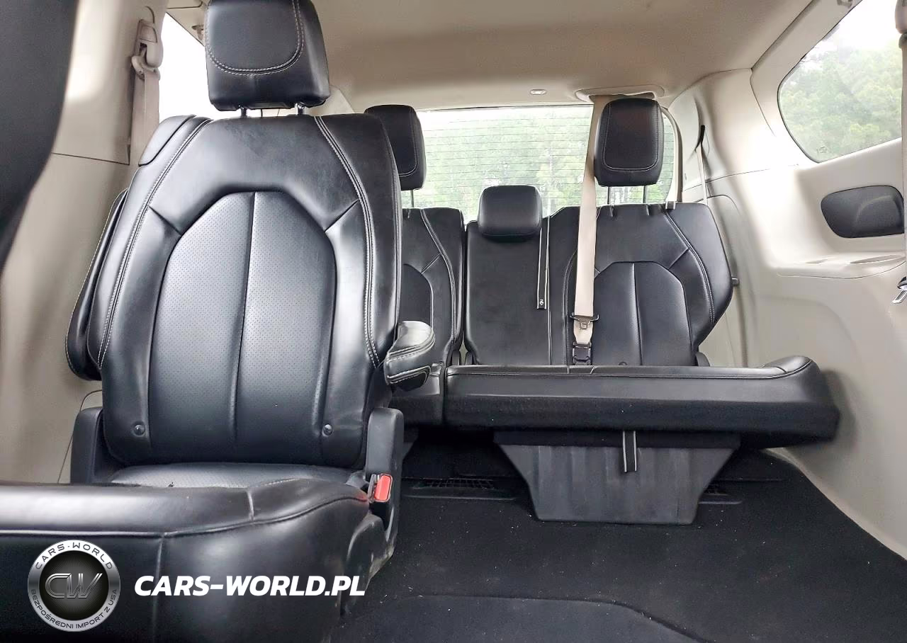 2021 Chrysler Voyager Lxi VIN:2C4RC1DG8MR532202 - 10