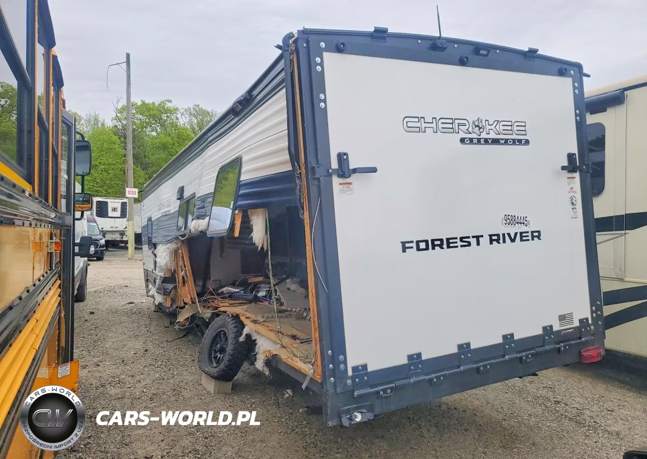 2025 Cherokee By Forest R Camper VIN:4X4TCKA28SK093559 - 3