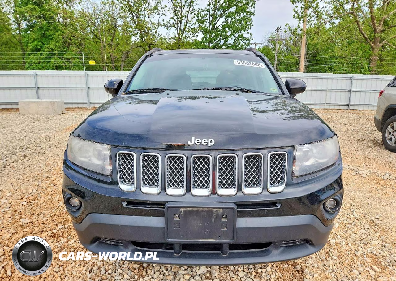 2014 Jeep Compass Latitude VIN:1C4NJDEB5ED858696 - 5