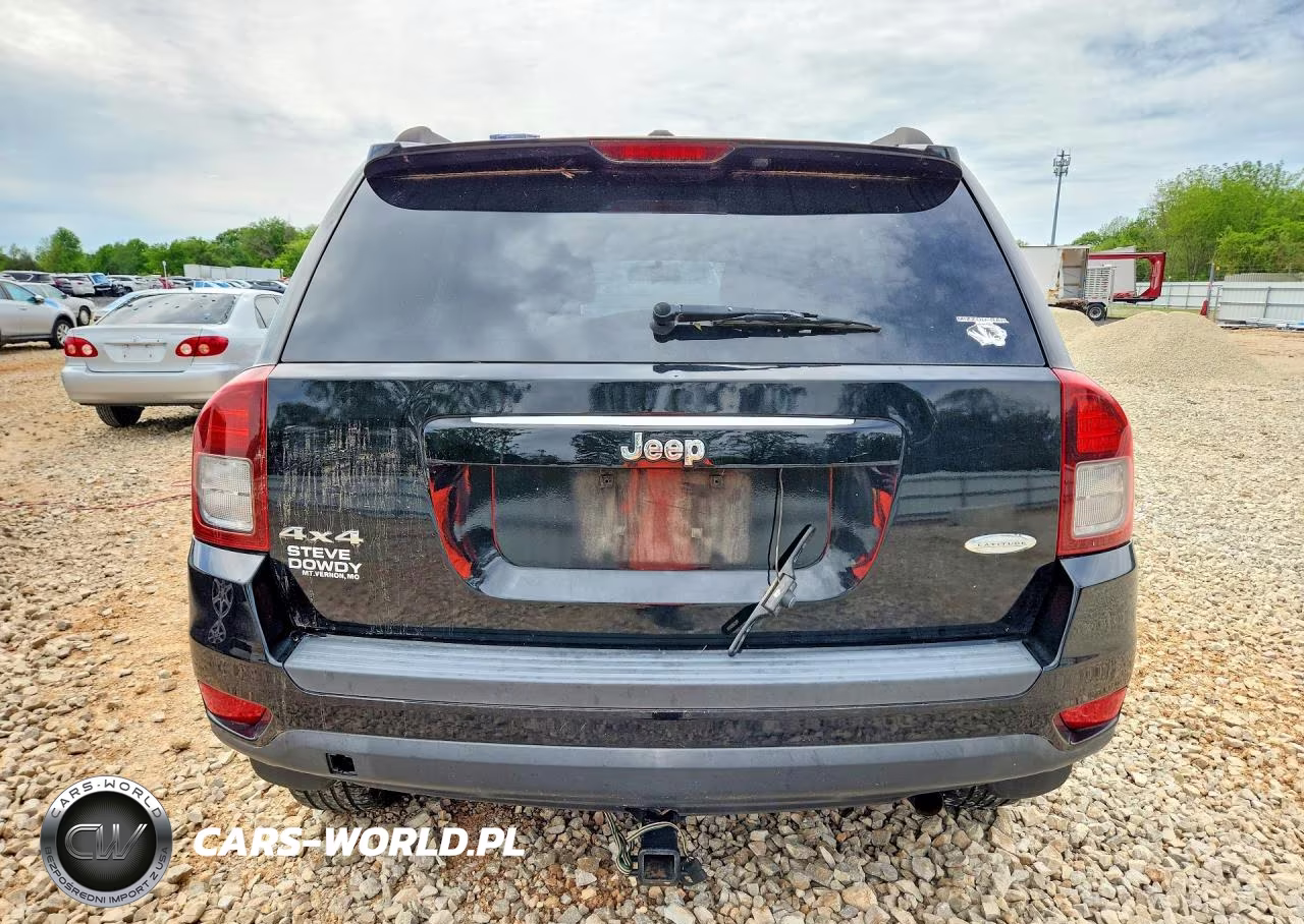 2014 Jeep Compass Latitude VIN:1C4NJDEB5ED858696 - 6
