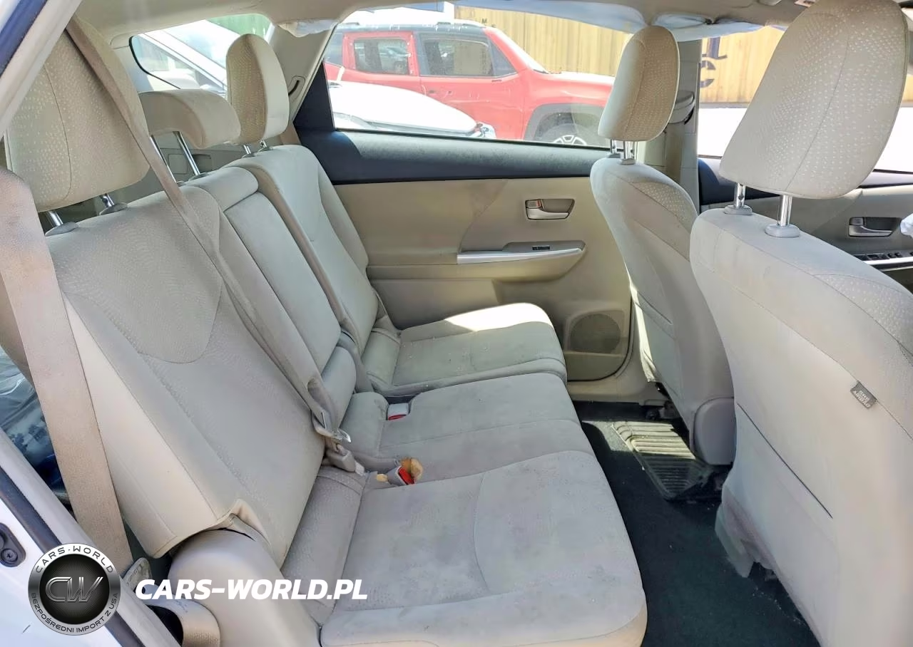 2013 Toyota Prius V Three VIN:JTDZN3EU3D3197272 - 10
