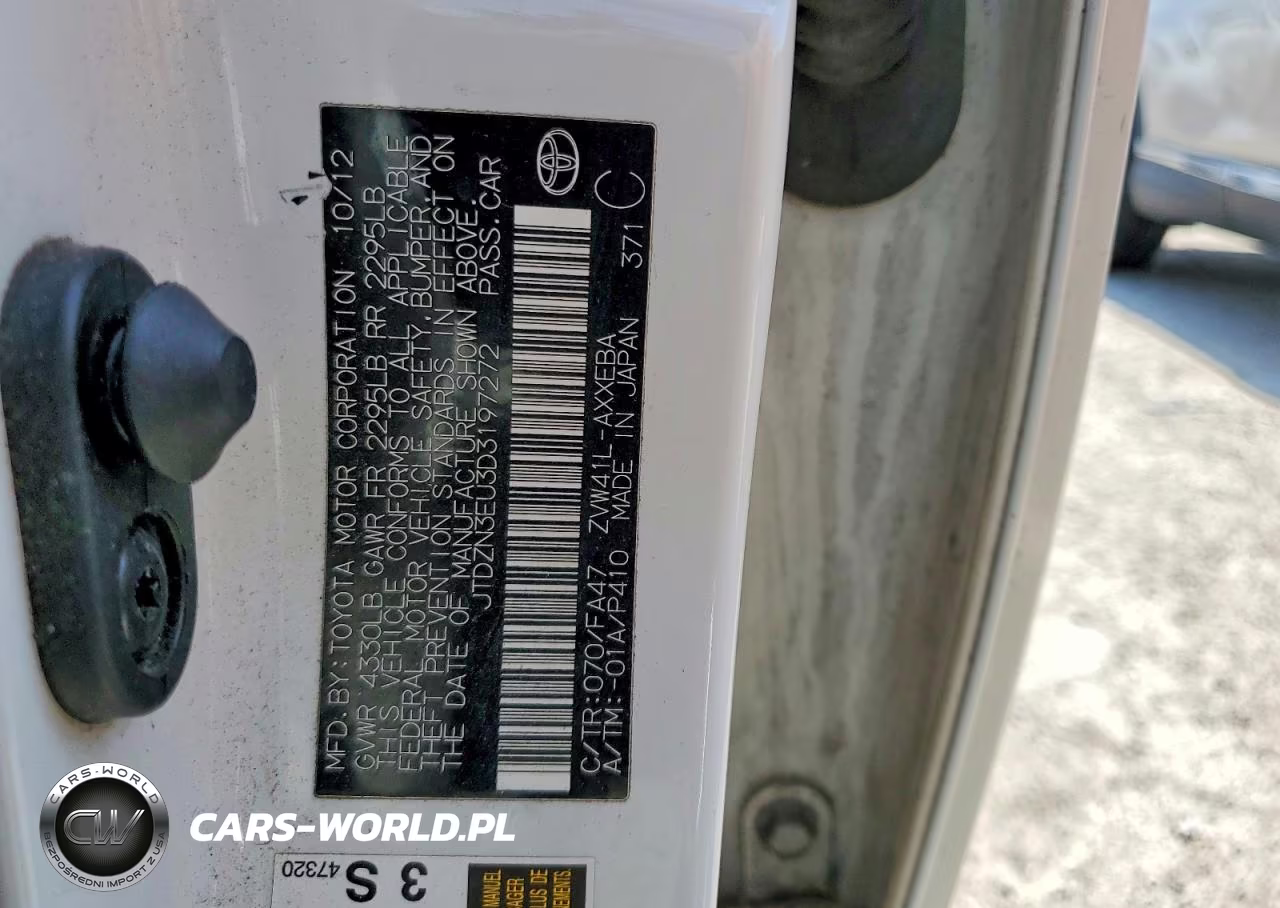 2013 Toyota Prius V Three VIN:JTDZN3EU3D3197272 - 12