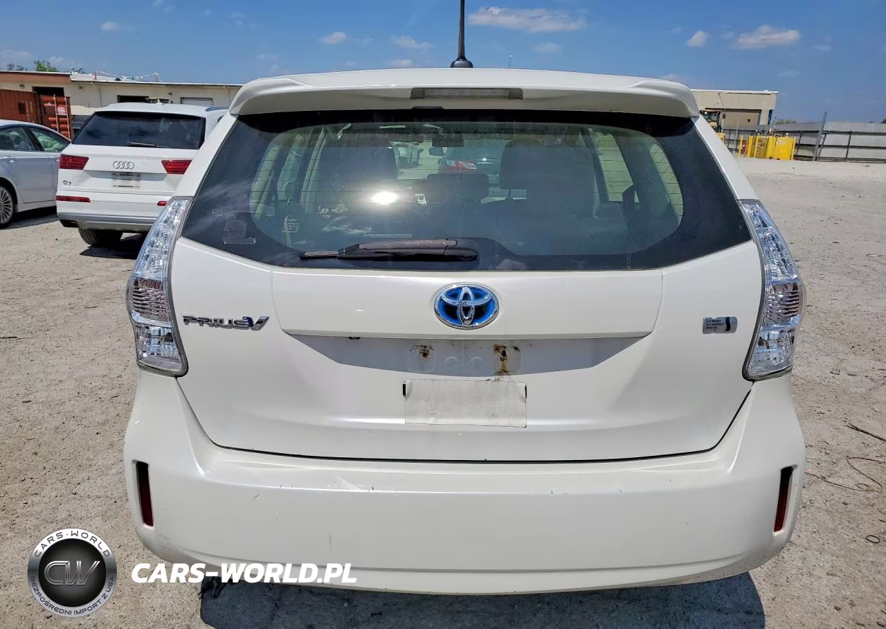 2013 Toyota Prius V Three VIN:JTDZN3EU3D3197272 - 6
