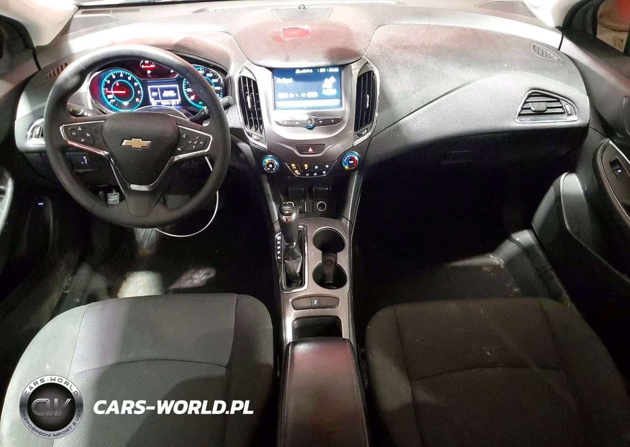 2018 Chevrolet Cruze Lt VIN:1G1BE5SM7J7239568 - 8