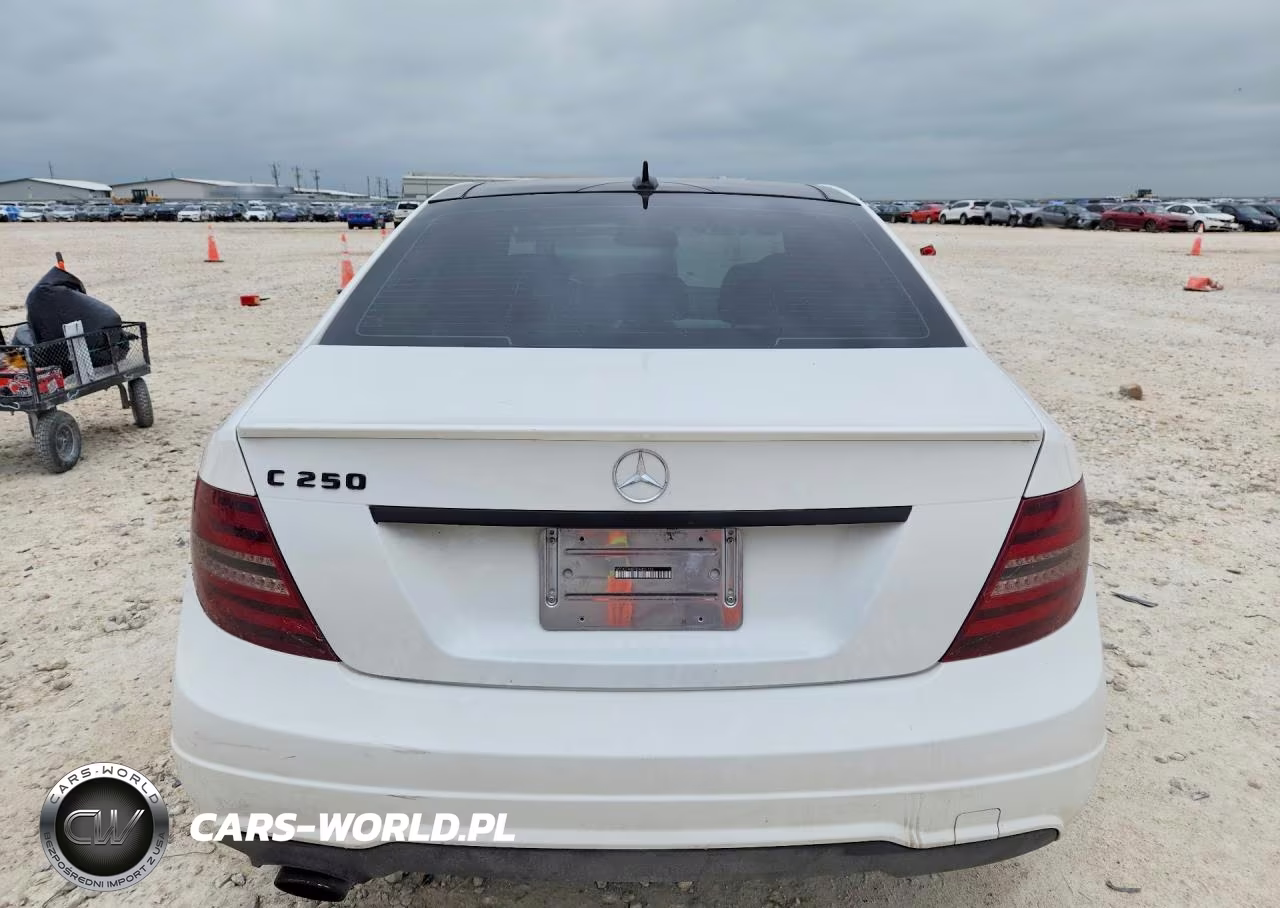 2013 Mercedes-Benz C 250 VIN:WDDGF4HB7DA802125 - 6