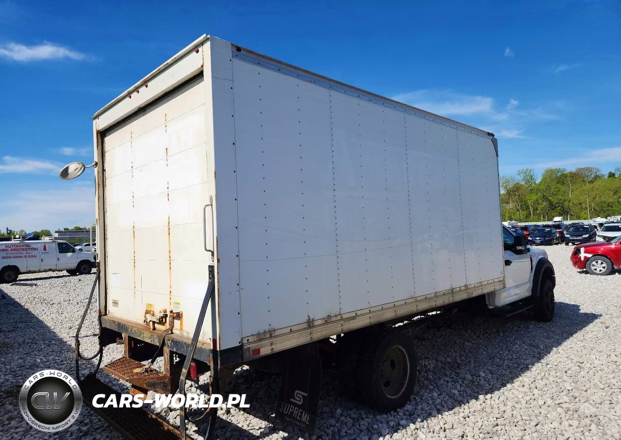 2018 Ford F450 Super Duty Box Truck VIN:1FDUF4GY9JDA02886 - 3