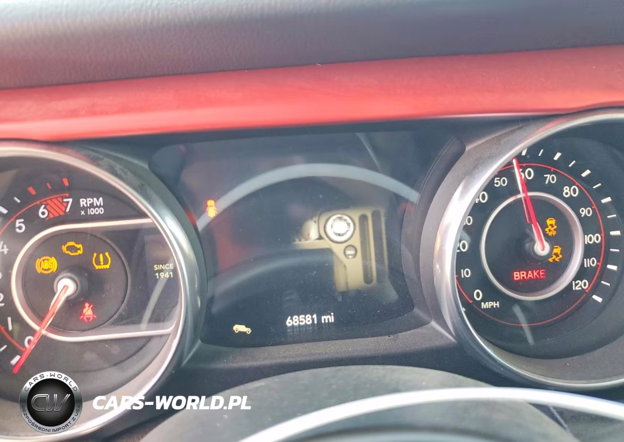 2021 Jeep Wrangler Unlimited Rubicon VIN:1C4HJXFN5MW796601 - 9