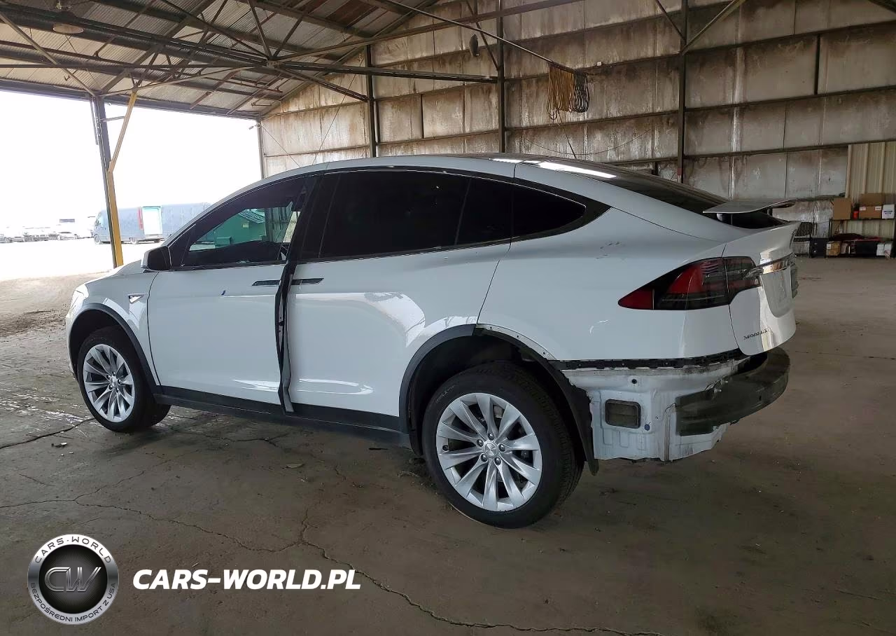2016 Tesla Model X VIN:5YJXCBE20GF007831 - 2