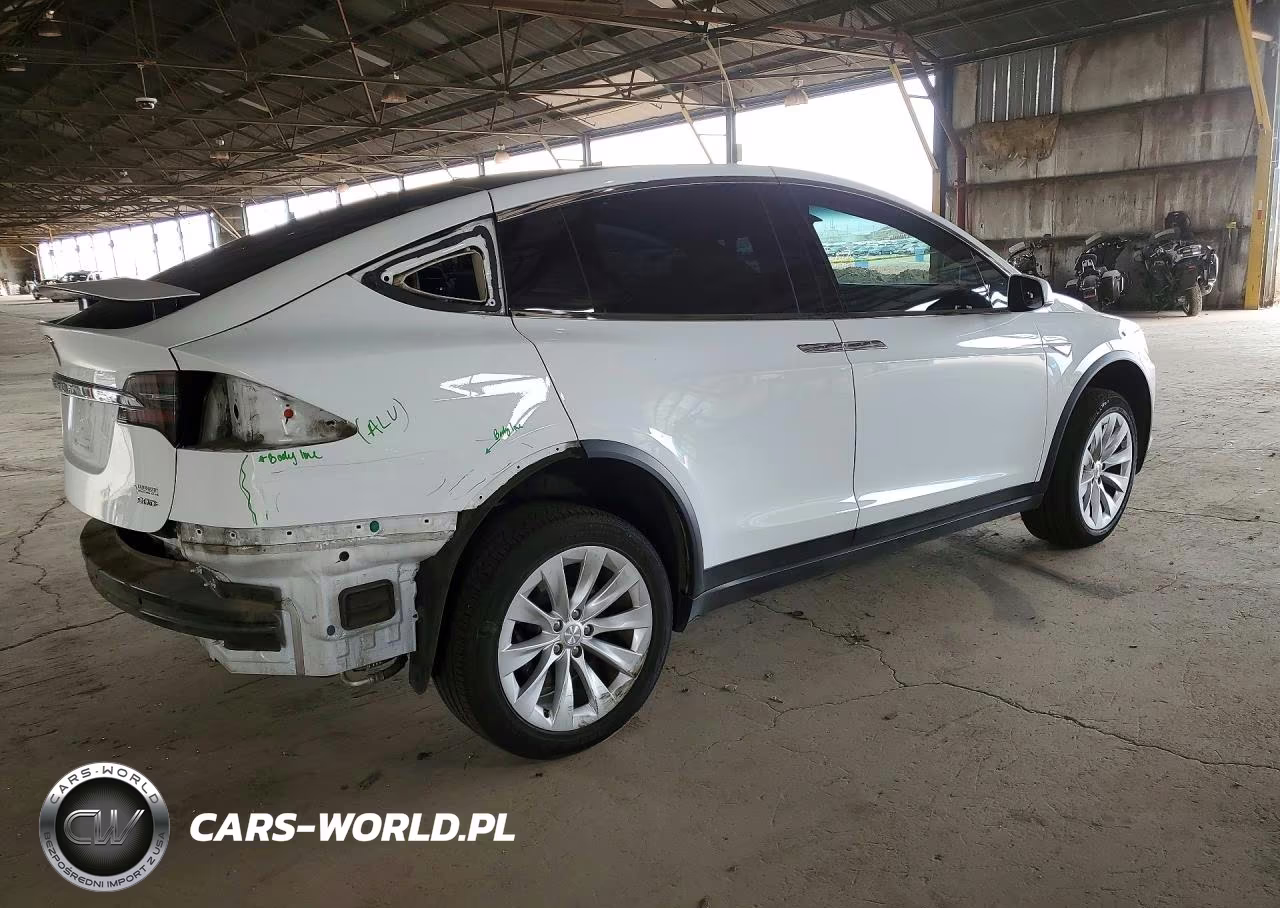 2016 Tesla Model X VIN:5YJXCBE20GF007831 - 3