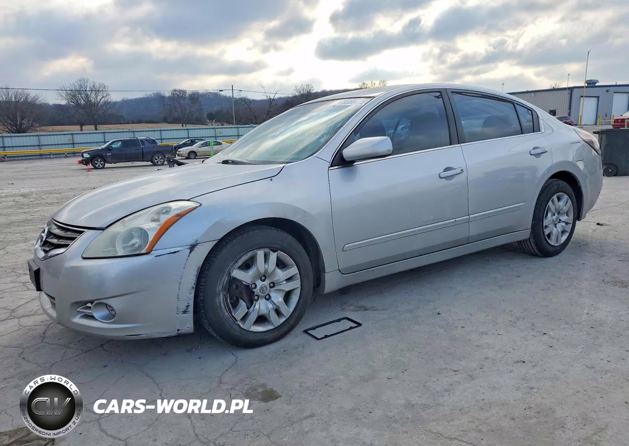 2011 Nissan Altima Base