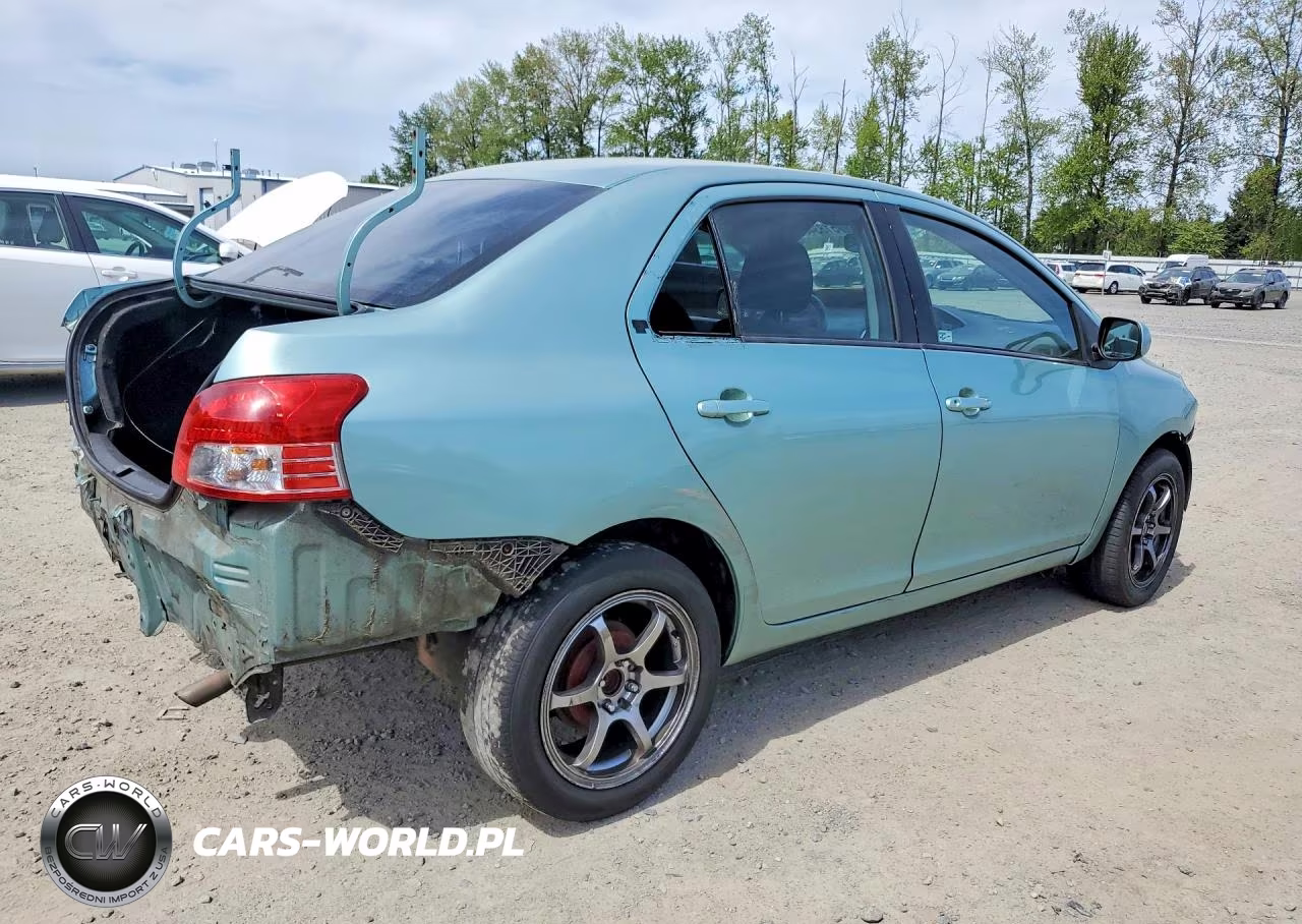 2007 Toyota Yaris Base VIN:JTDBT923271073354 - 3