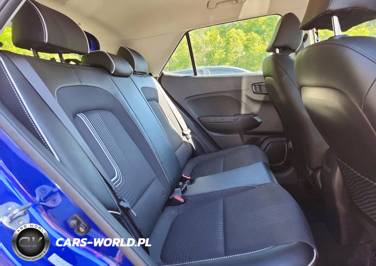 2022 Hyundai Venue Limited VIN:KMHRC8A35NU204441 - 11