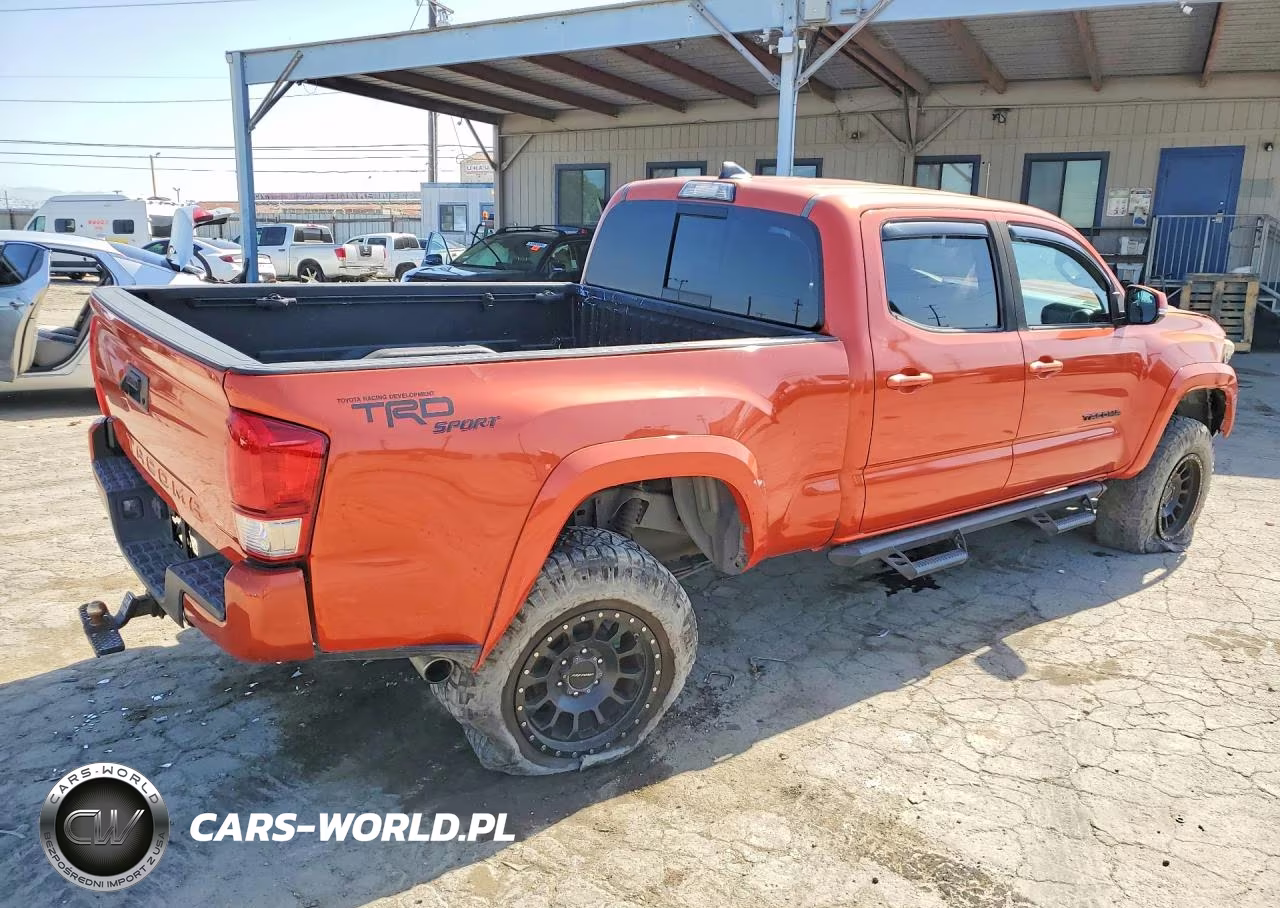 2017 Toyota Tacoma Trd Sport VIN:3TMBZ5DN6HM007030 - 3