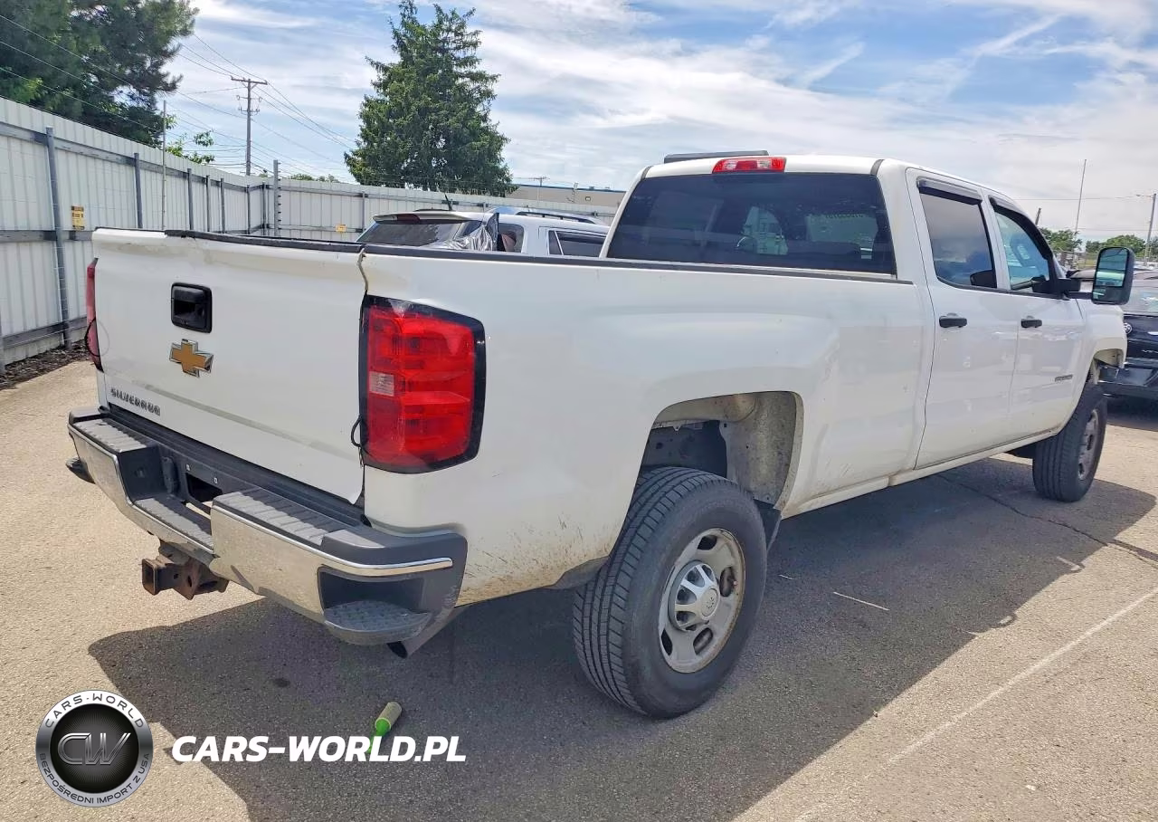 2015 Chevrolet Silverado C2500 Heavy Duty VIN:1GC1CUEG2FF138962 - 3