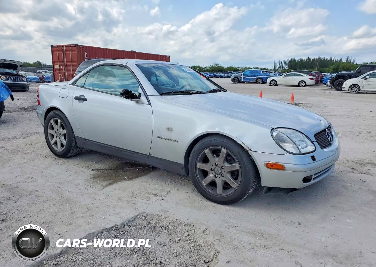 2000 Mercedes-Benz Slk 230 Kompressor VIN:WDBKK47F4YF163147 - 4