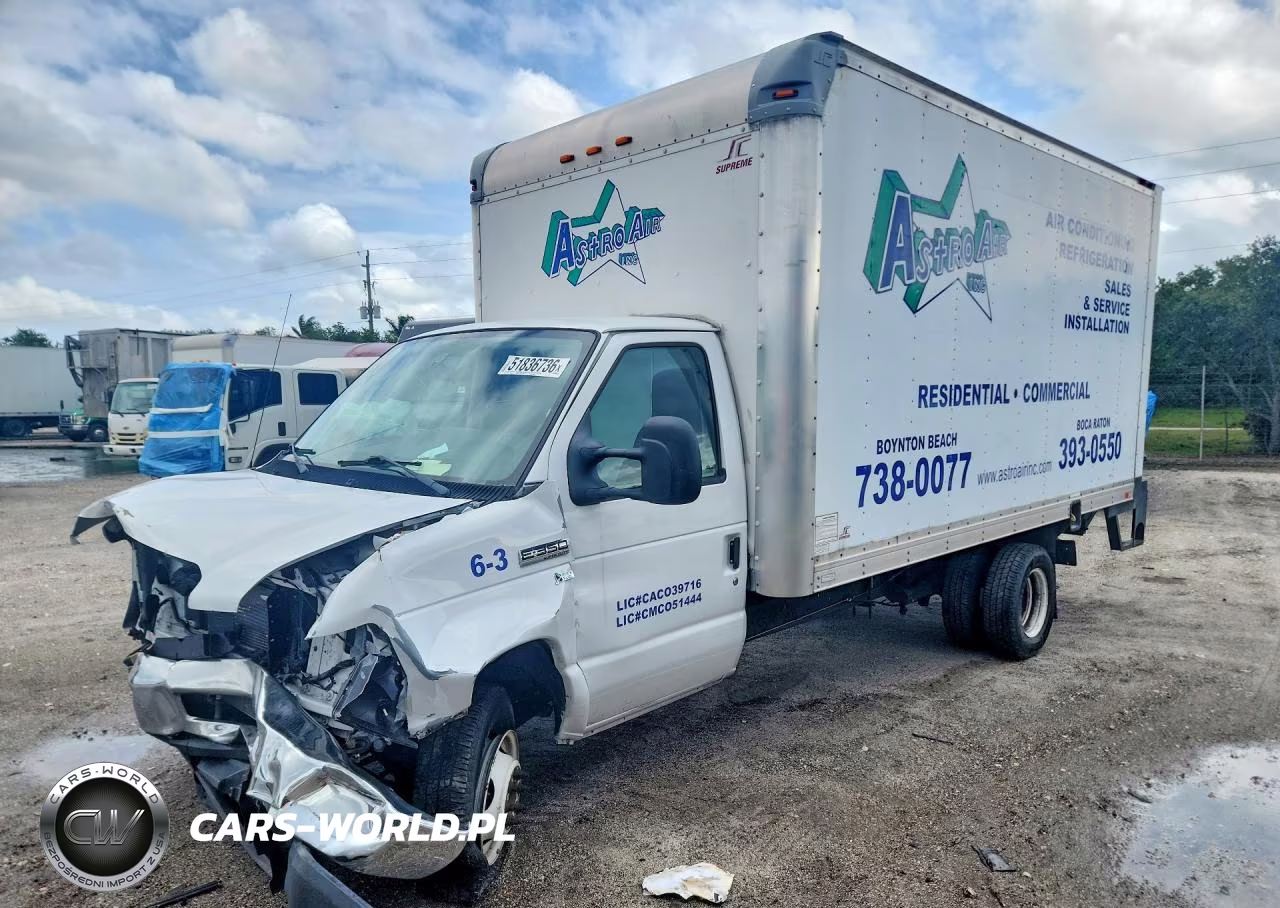 2016 Ford E350 Box Truck
