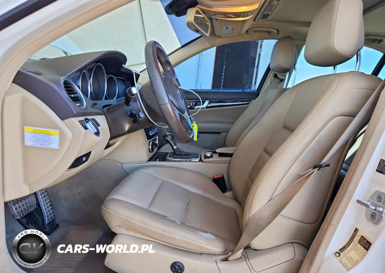 2013 Mercedes-Benz C 250 VIN:WDDGF4HBXDR284495 - 7