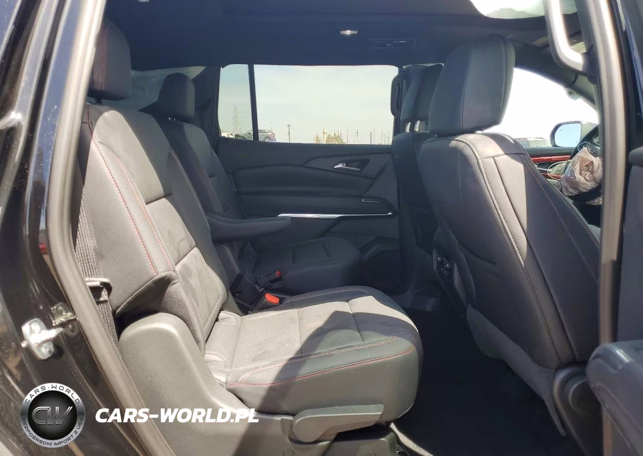 2026 Chevrolet Traverse Z71 VIN:1GNEVJKS4TJ272908 - 11