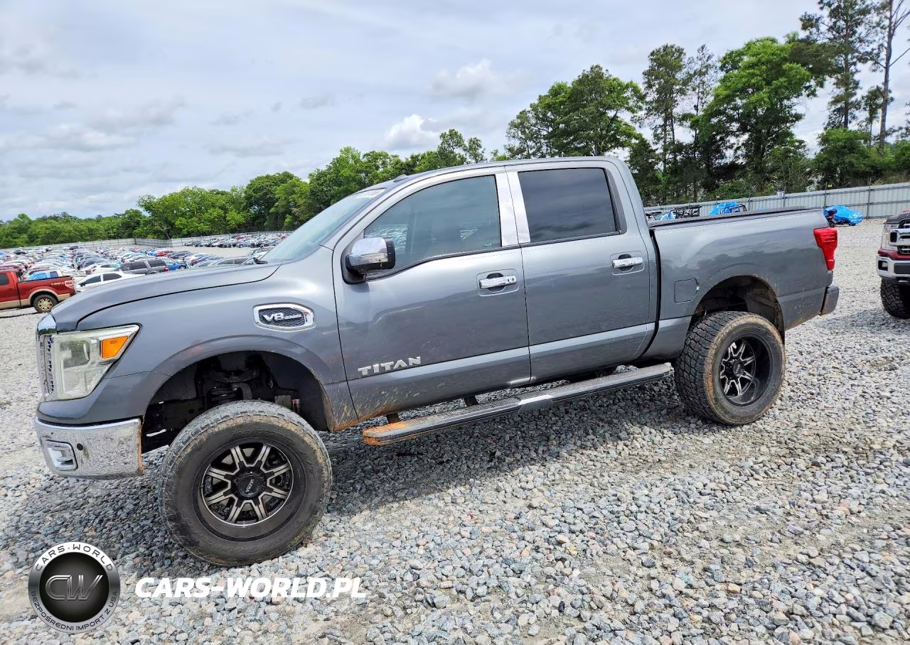 2017 Nissan Titan Sl – zdjęcie 1 z 12