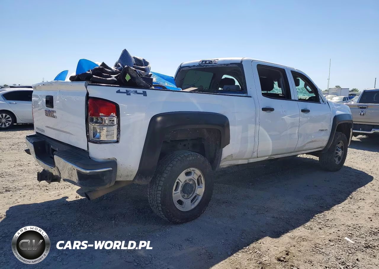 2015 GMC Sierra K2500 Heavy Duty VIN:1GT12XEG8FF603412 - 3