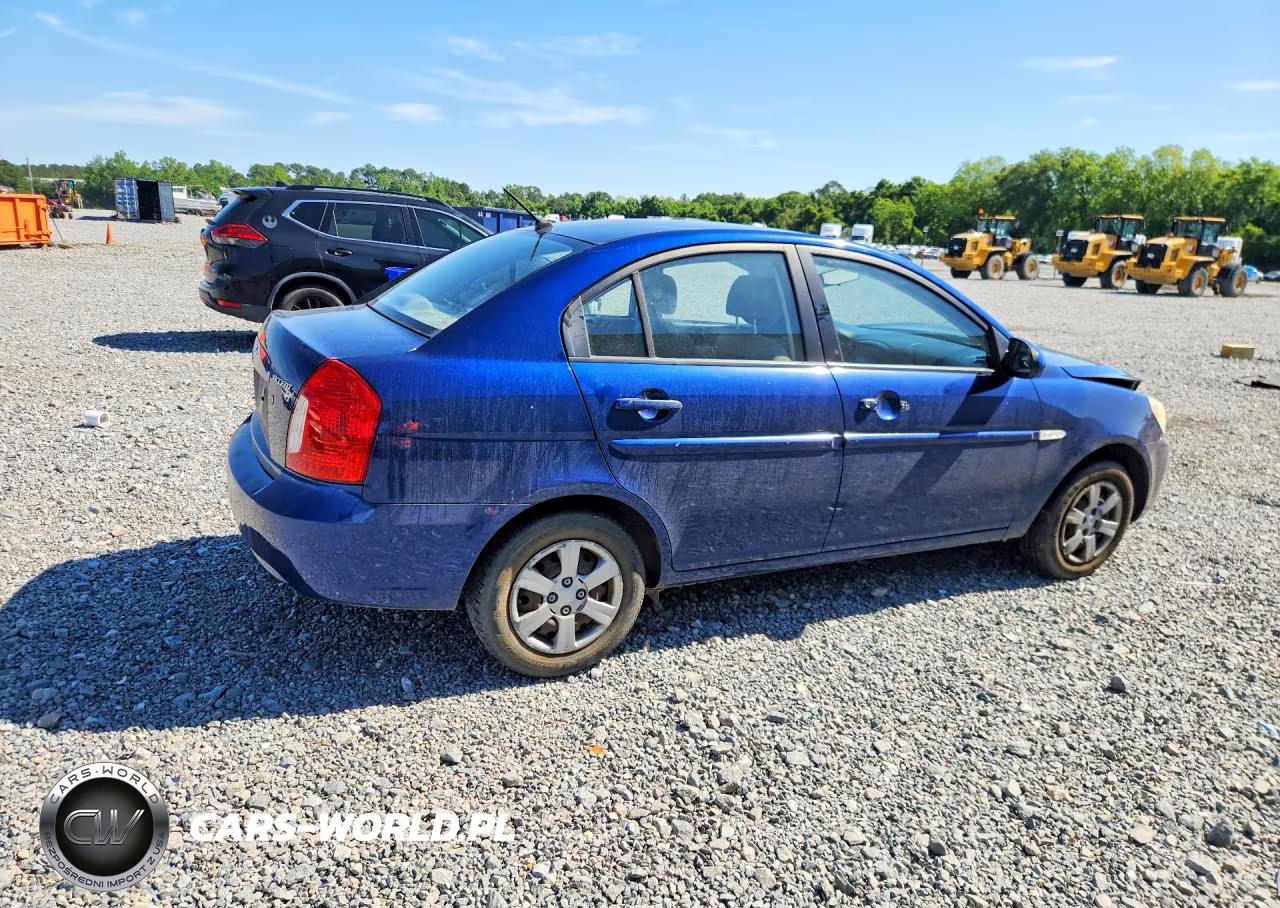 2007 Hyundai Accent Gls VIN:KMHCN46C57U075654 - 3