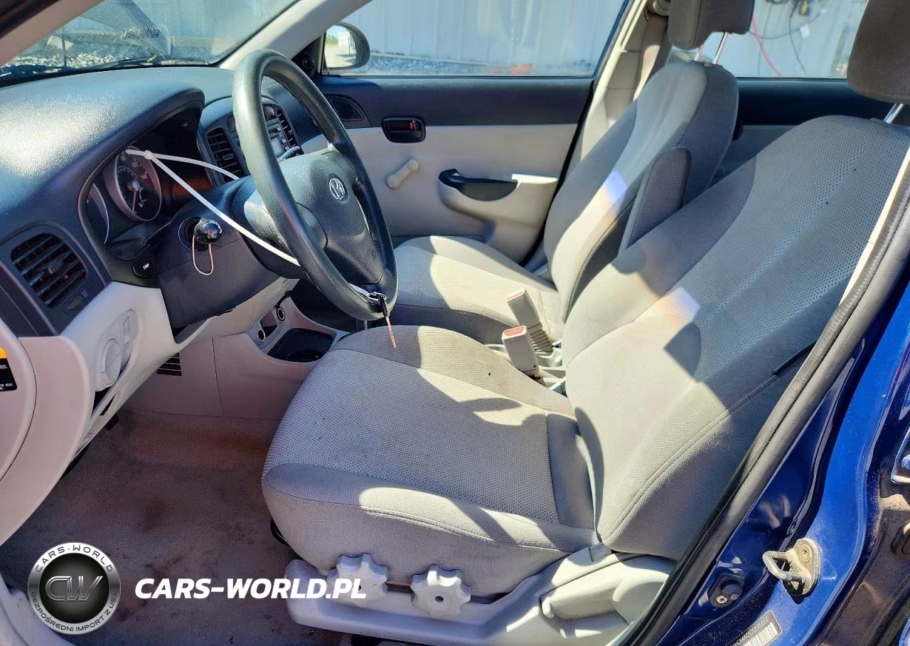 2007 Hyundai Accent Gls VIN:KMHCN46C57U075654 - 7