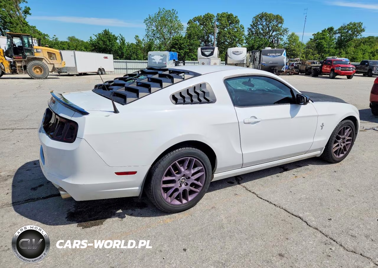 2014 Ford Mustang VIN:1ZVBP8AM3E5301776 - 3