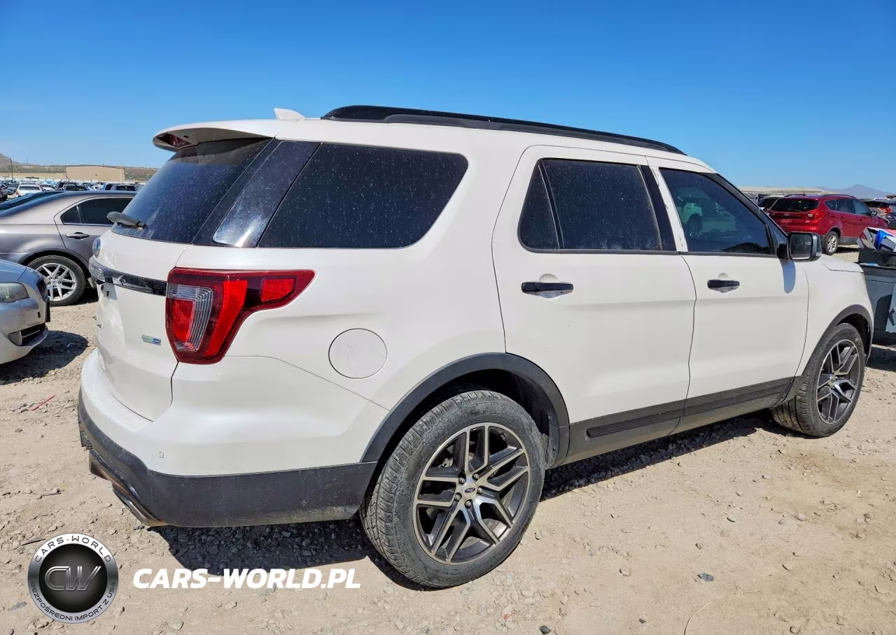 2016 Ford Explorer Sport VIN:1FM5K8GT7GGC09523 - 3
