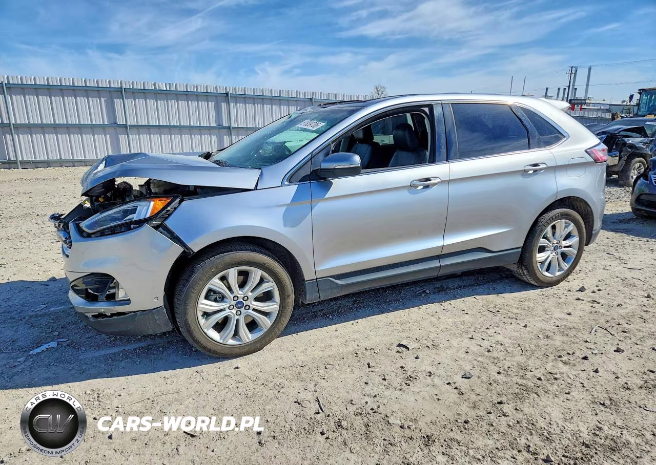 2020 Ford Edge Titanium