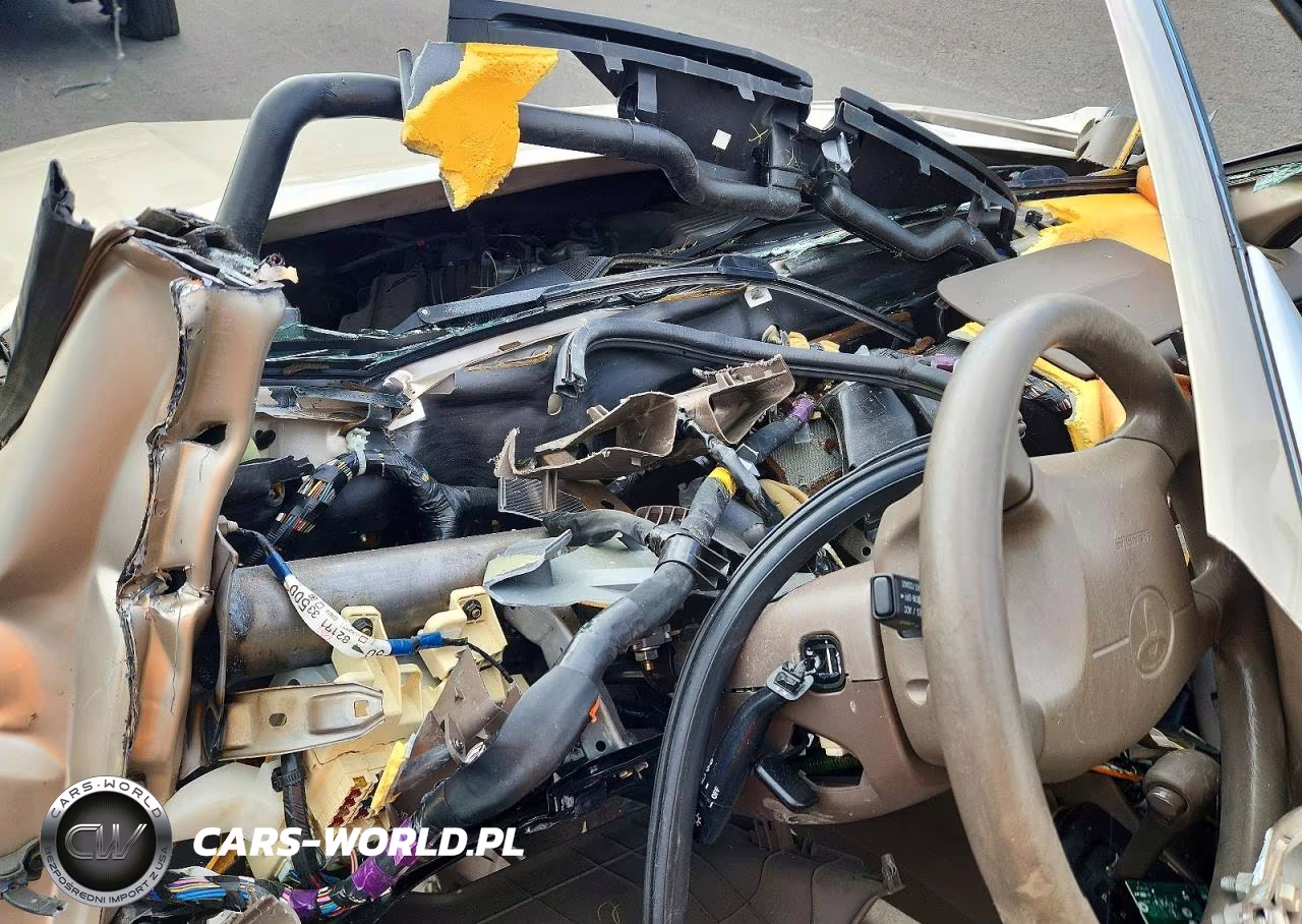 1999 Toyota Camry Le V6 VIN:JT2BF22K8X0180123 - 9