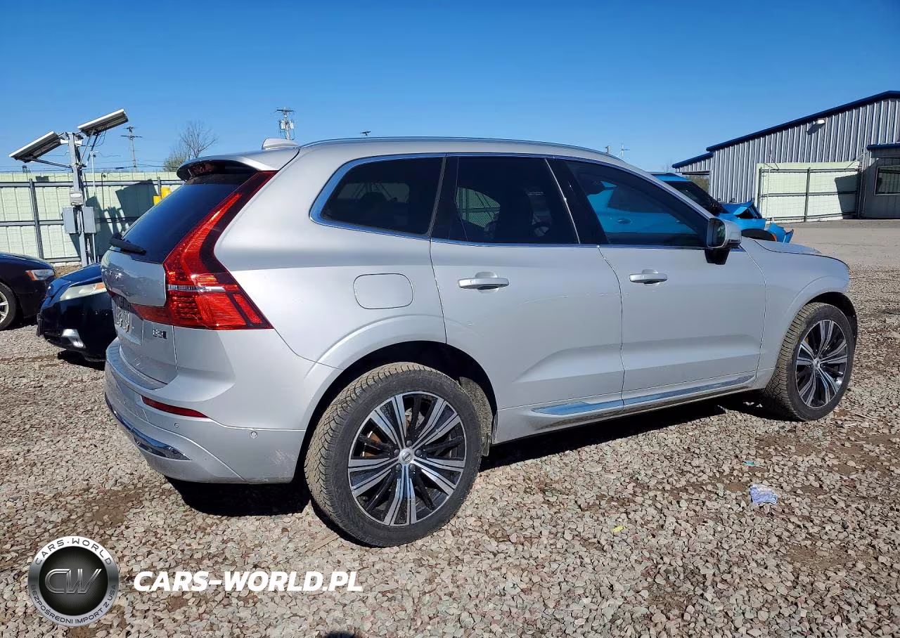 2023 Volvo Xc60 Plus VIN:YV4L12RNXP1376288 - 3