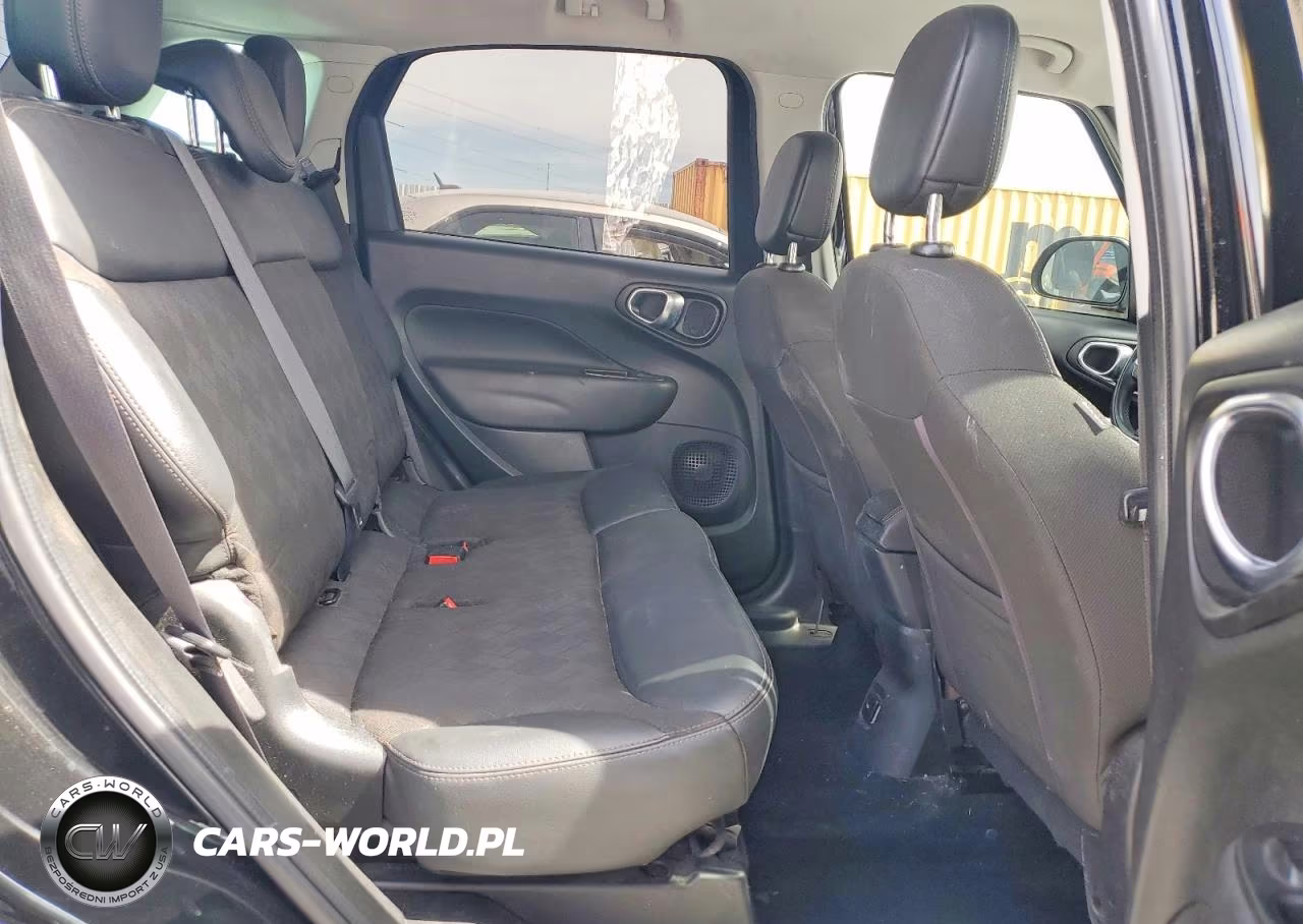 2018 Fiat 500L Pop VIN:ZFBCFAAH4JZ040832 - 10