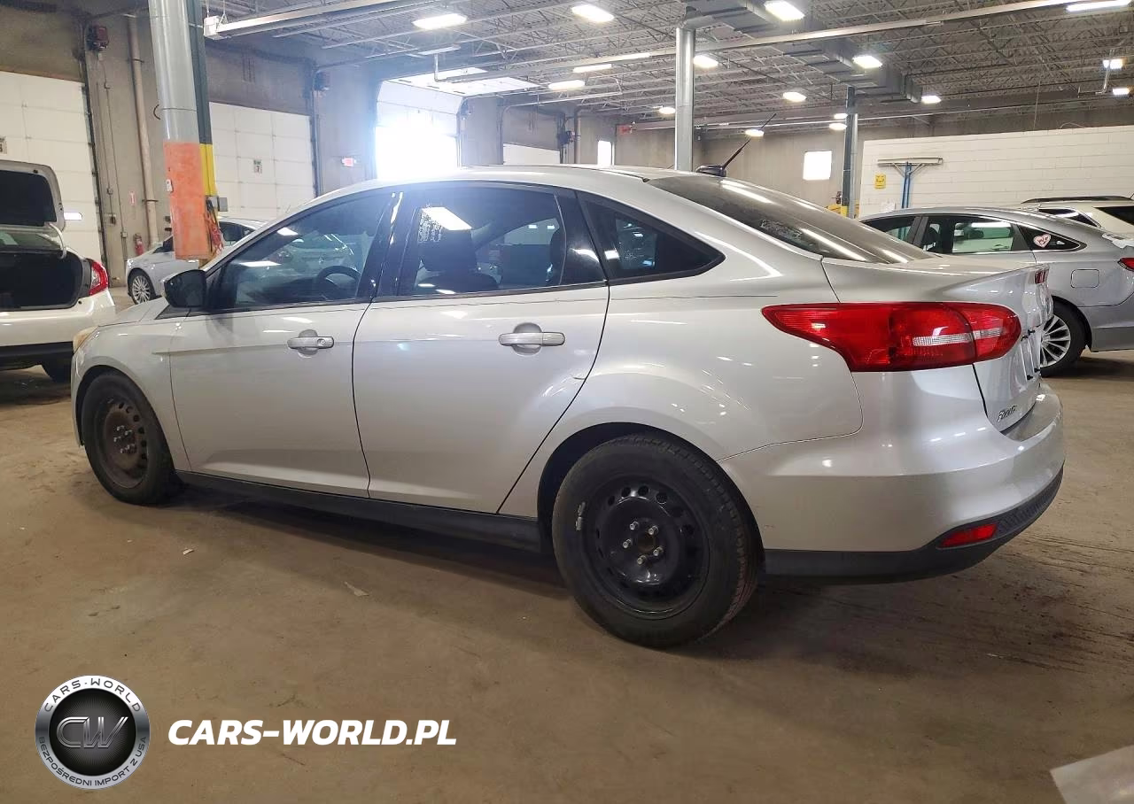 2015 Ford Focus Se VIN:1FADP3F25FL347800 - 2