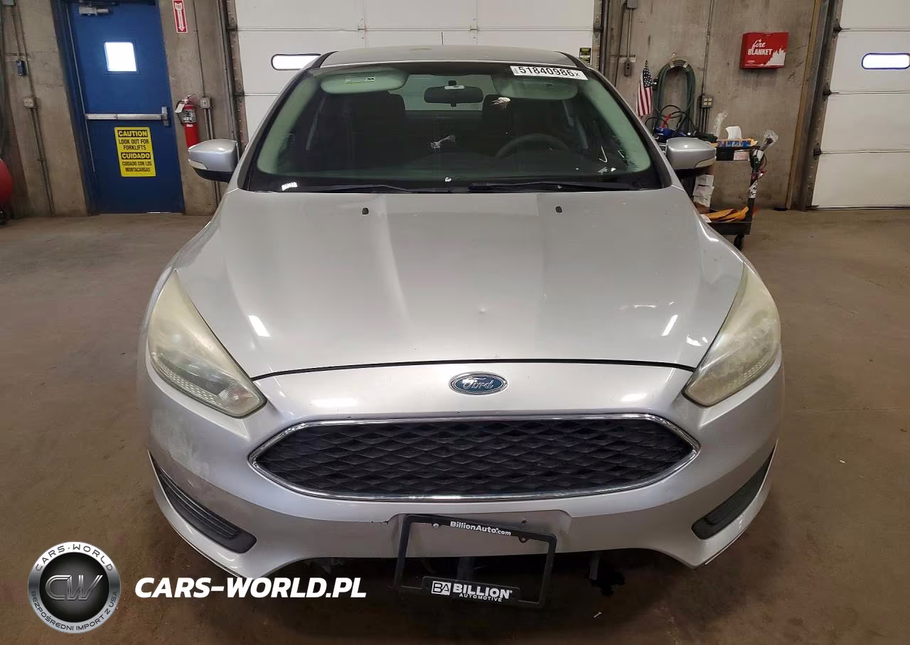 2015 Ford Focus Se VIN:1FADP3F25FL347800 - 5