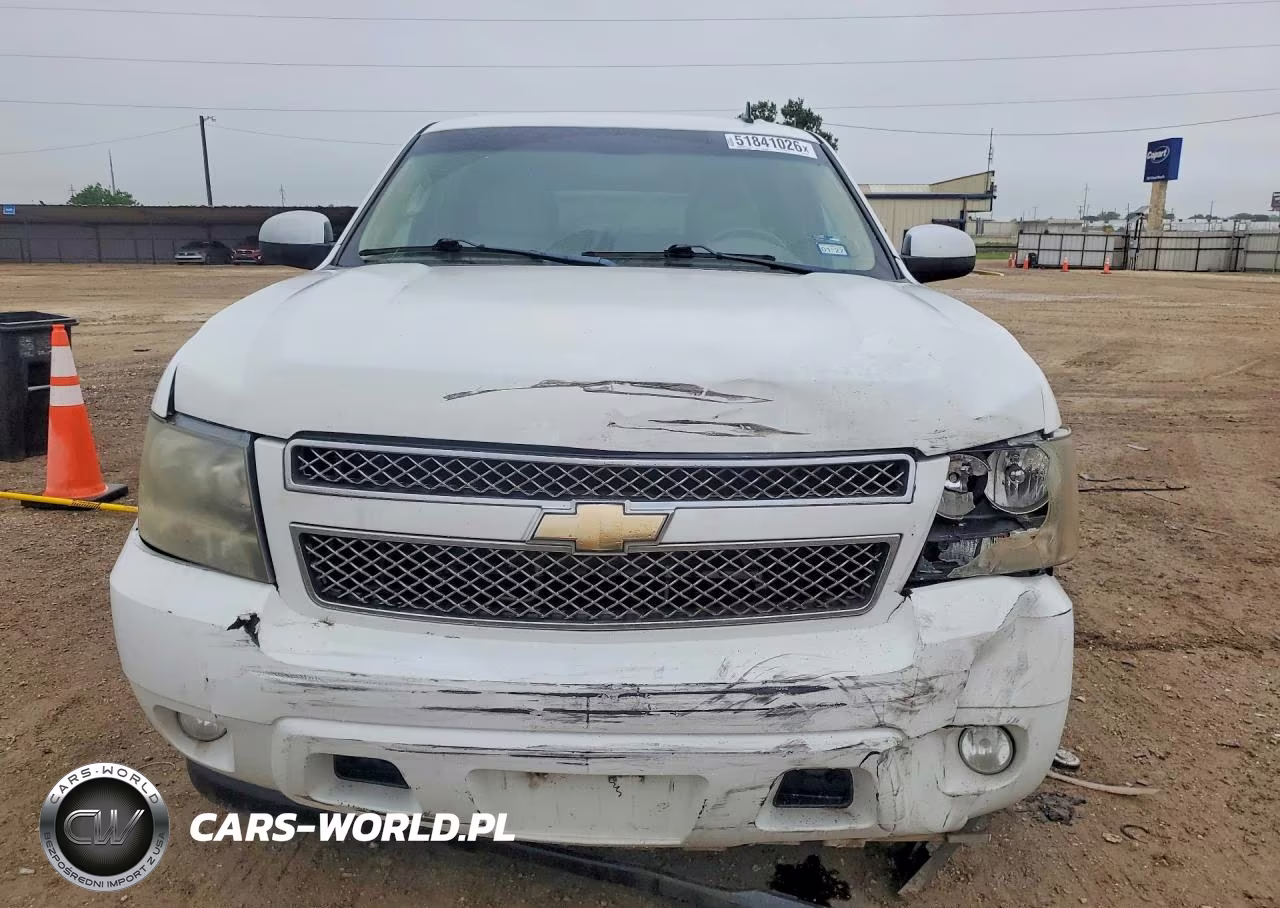 2011 Chevrolet Subrbn1500 VIN:1GNSCHE01BR361380 - 5