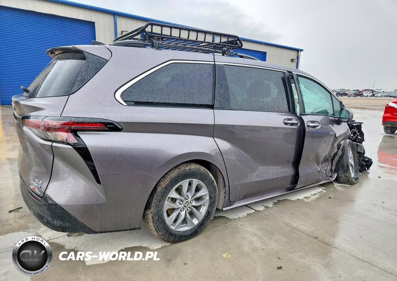 2024 Toyota Sienna Xle 7-Passenger VIN:5TDJSKFC0RS141933 - 3
